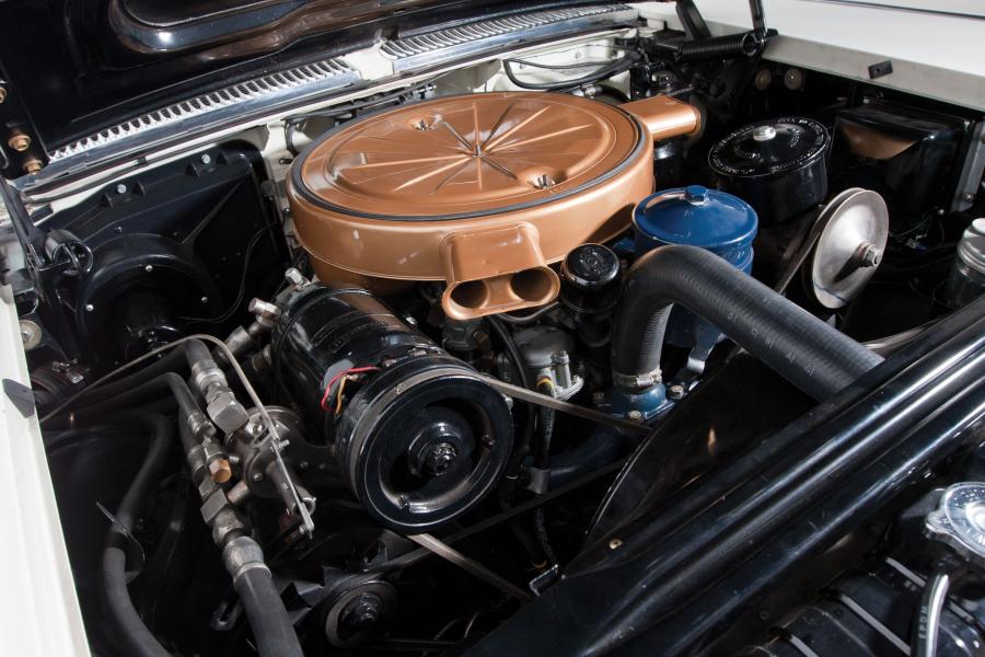  Cadillac Eldorado Biarritz Convertible 1958 года  (фото 36 из 39)
